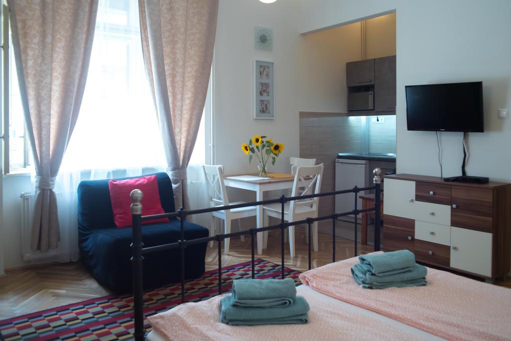 Friendly Home In The Center บูดาเปสต์ ภายนอก รูปภาพ