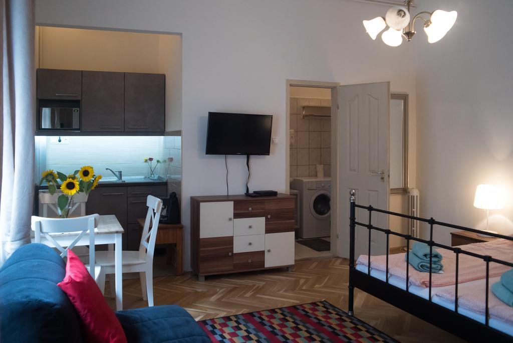 Friendly Home In The Center บูดาเปสต์ ภายนอก รูปภาพ