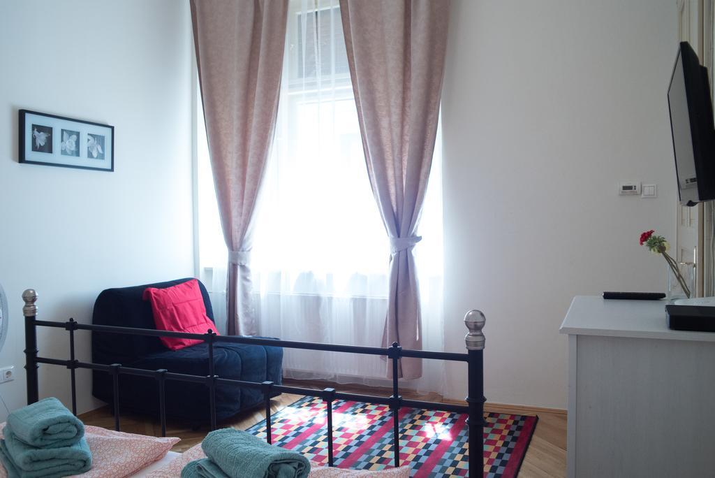 Friendly Home In The Center บูดาเปสต์ ภายนอก รูปภาพ